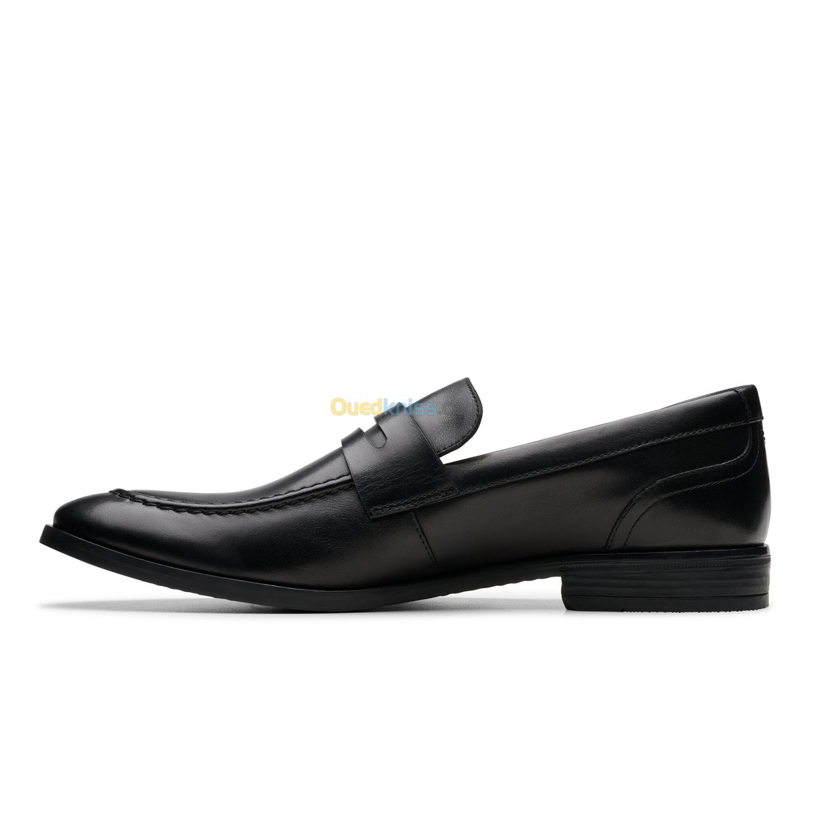 CLARKS Brandon Step Black Leather