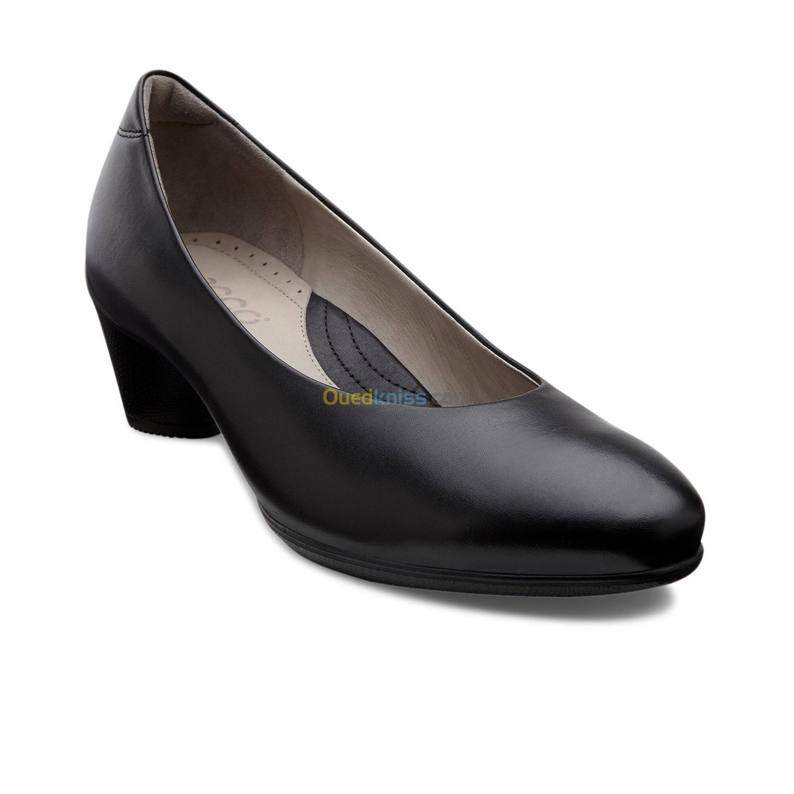 ECCO Sculptured 45 Black