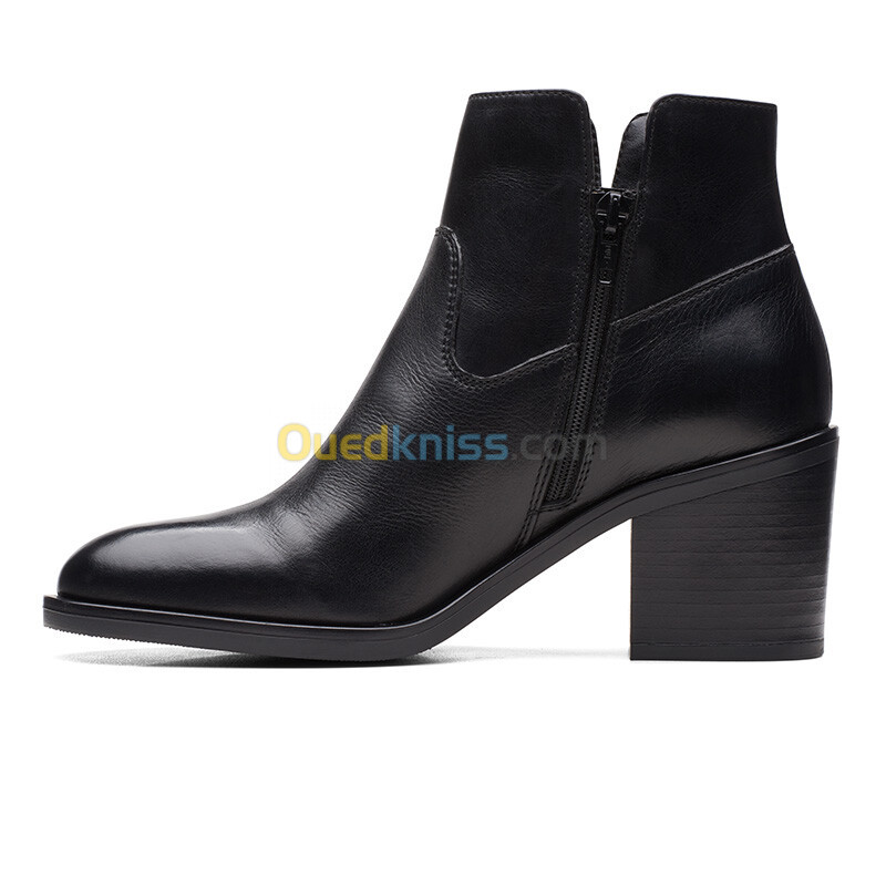 CLARKS Valvestino Lo Black Leather