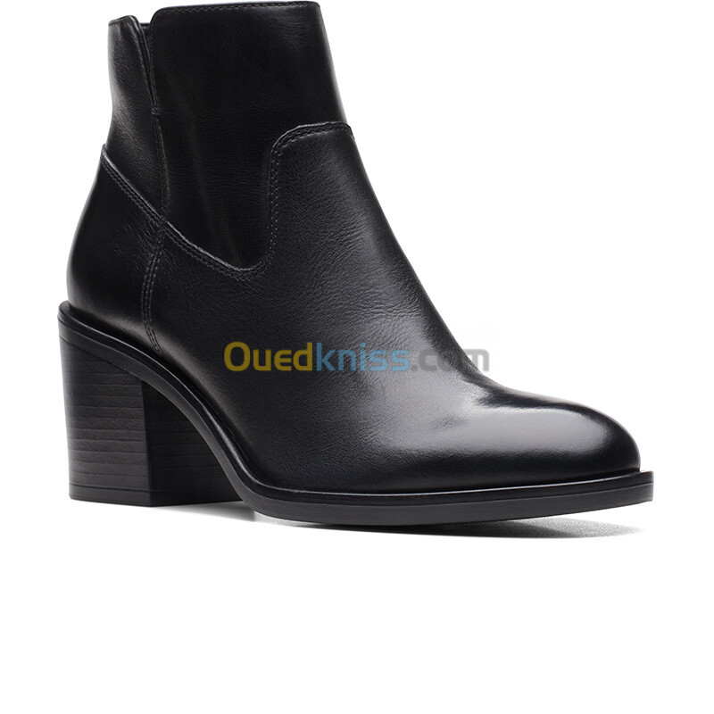 CLARKS Valvestino Lo Black Leather