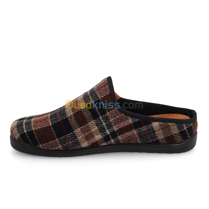 FLY FLOT Cloth Man Slipper Brown