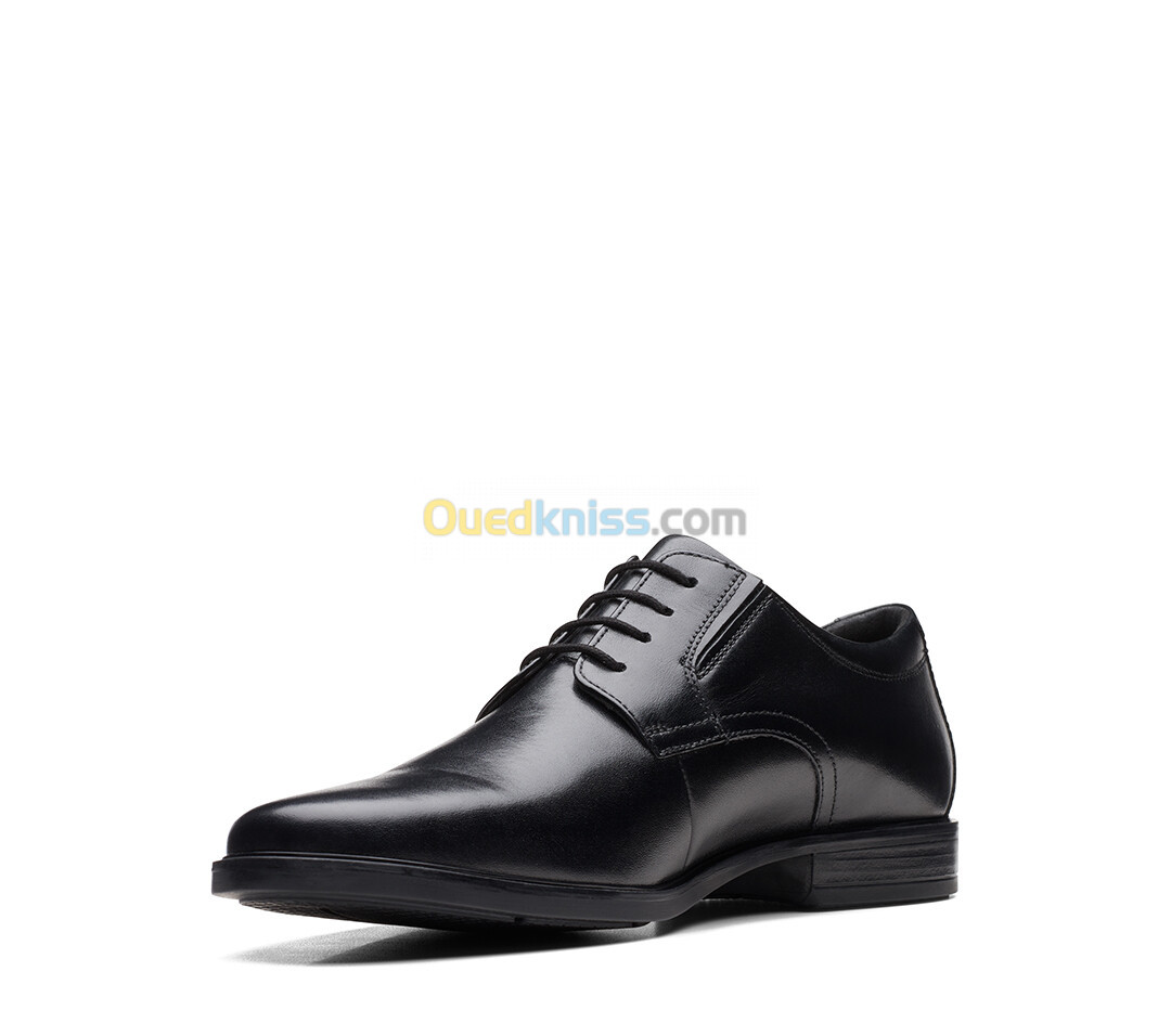 CLARKS Howard Walk Black Leather