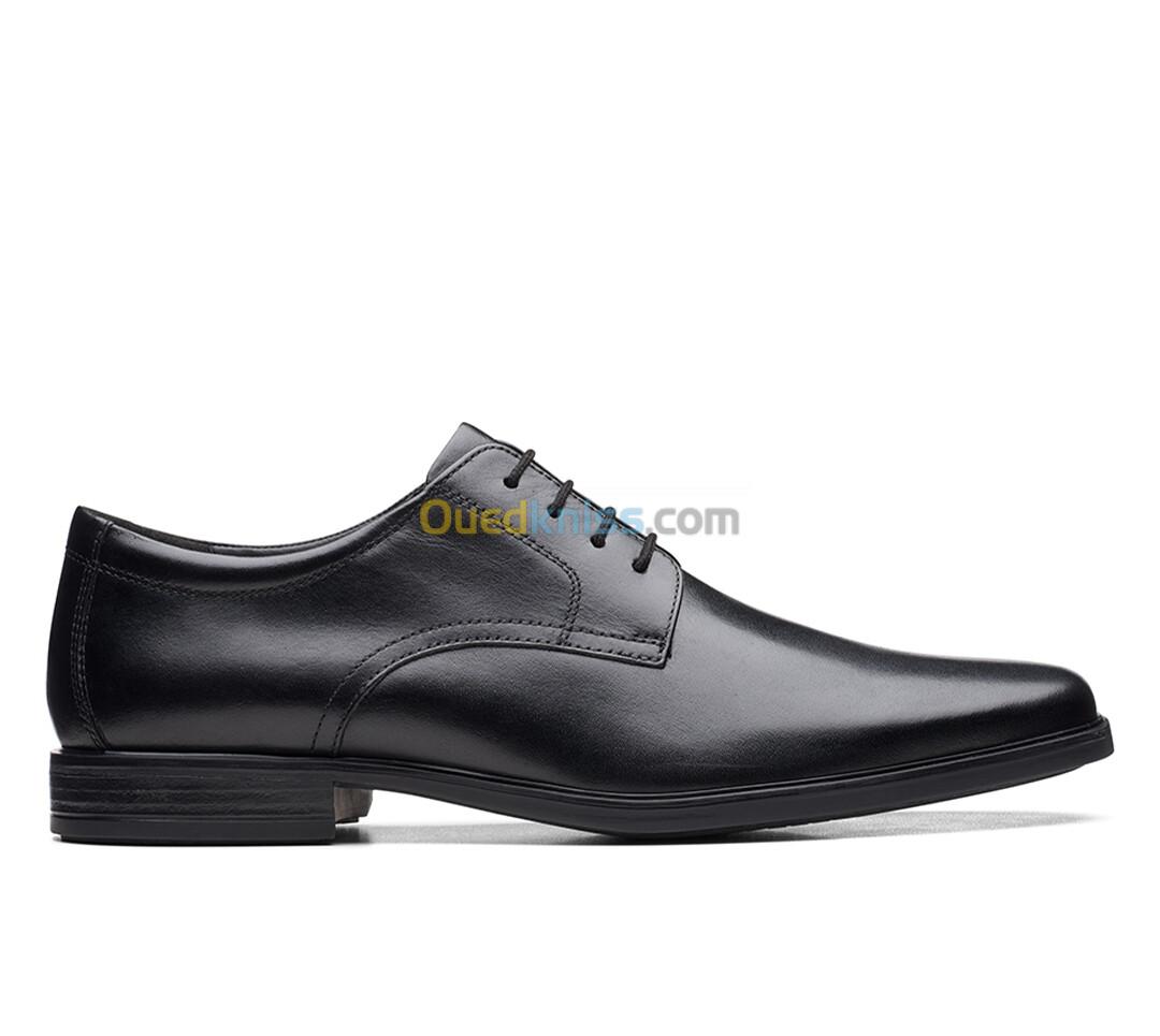 CLARKS Howard Walk Black Leather