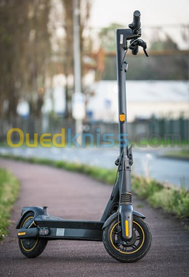 Trottinette électrique Ninebot KickScooter MAX G2 