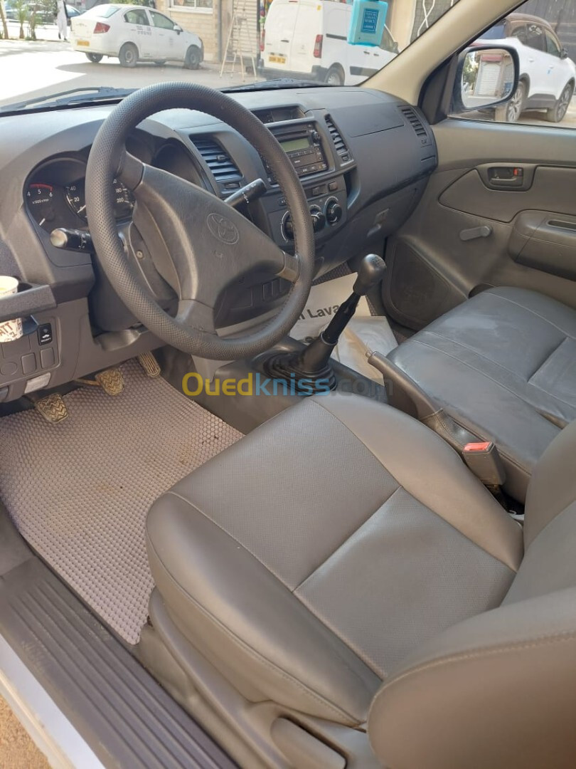 Toyota Hilux 2014 LEGEND DC 4x2