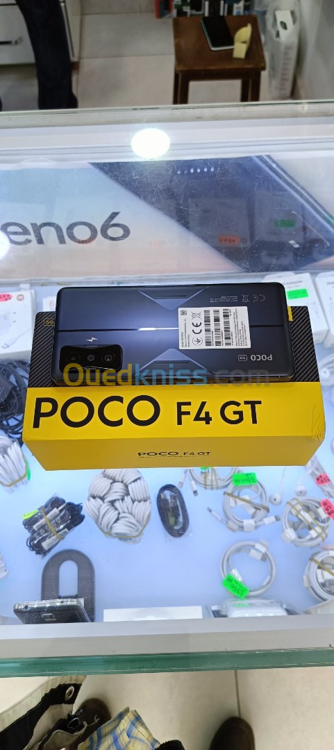 POCO F4 GT