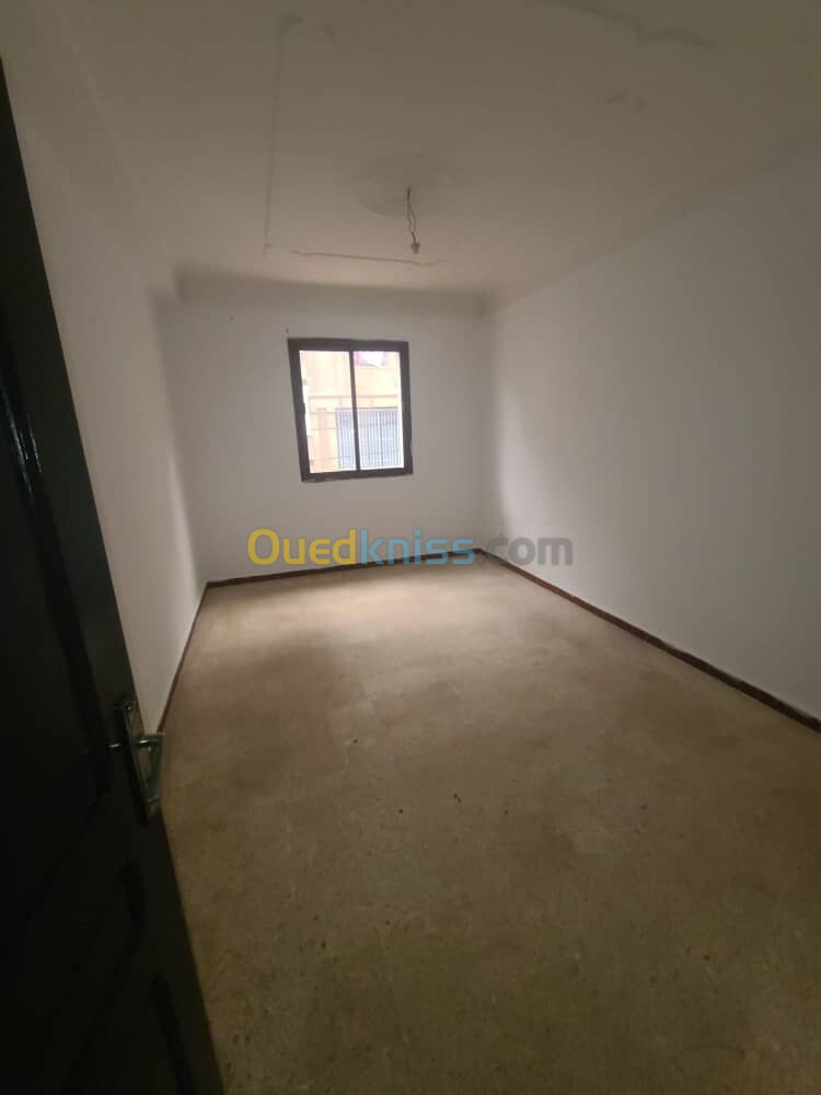 Location Appartement F5 Alger Kouba