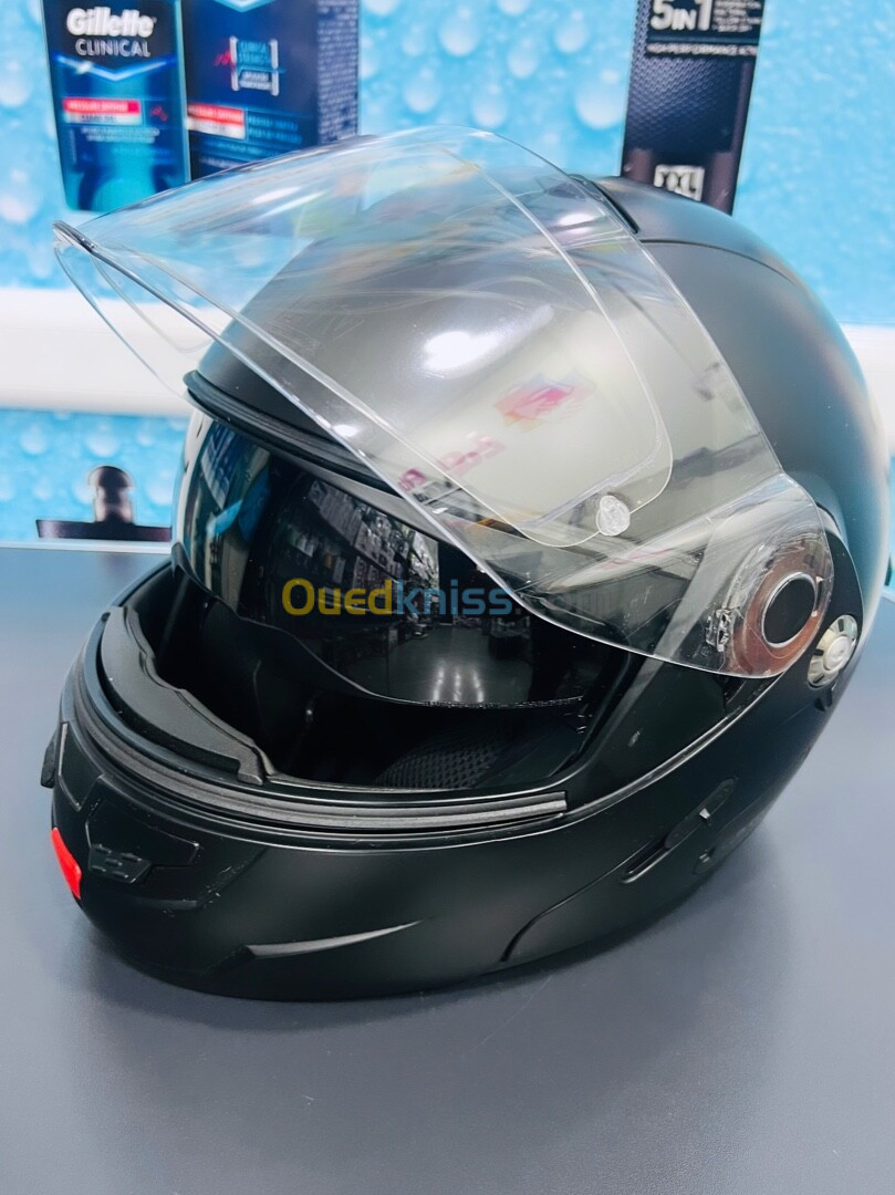 Casque moto nolan tail L venu Allemagne 