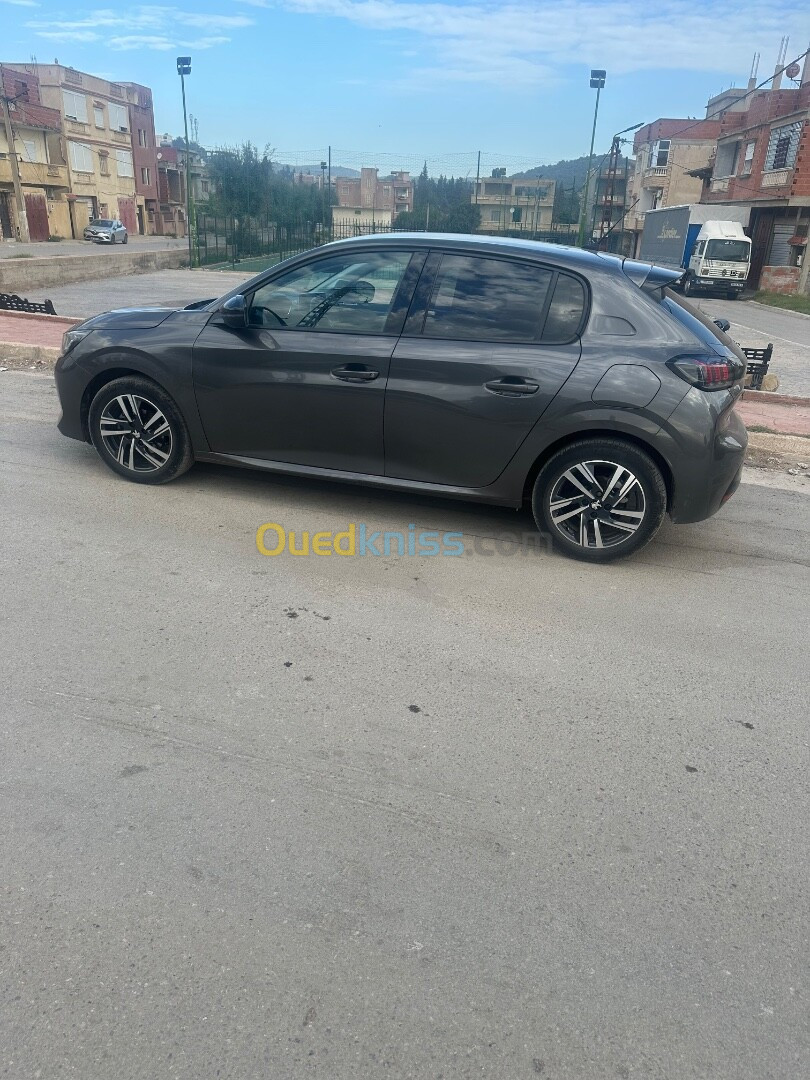 Peugeot 208 2022 Allure Facelift