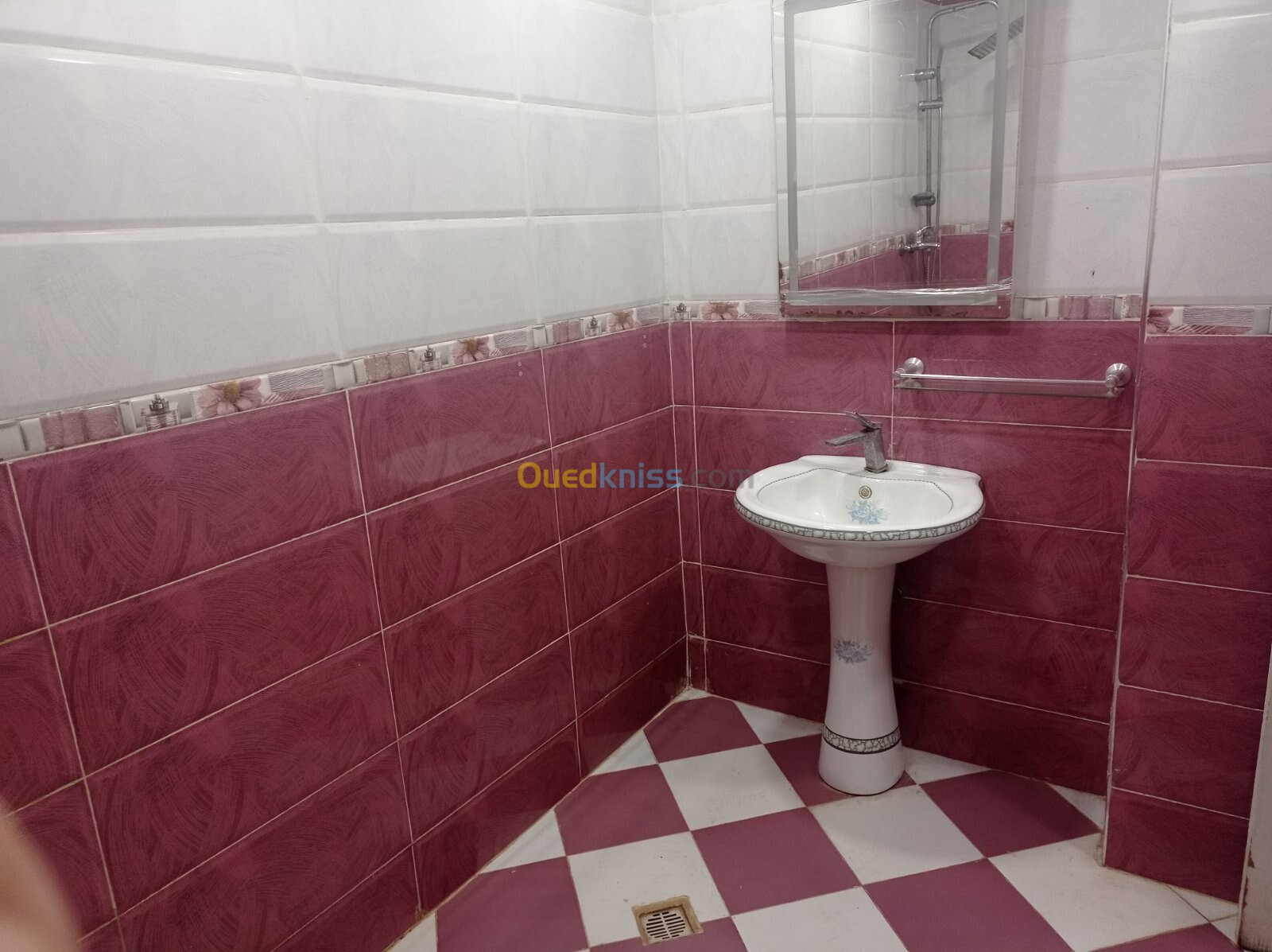 Location Appartement F4 Oran Ain el turck