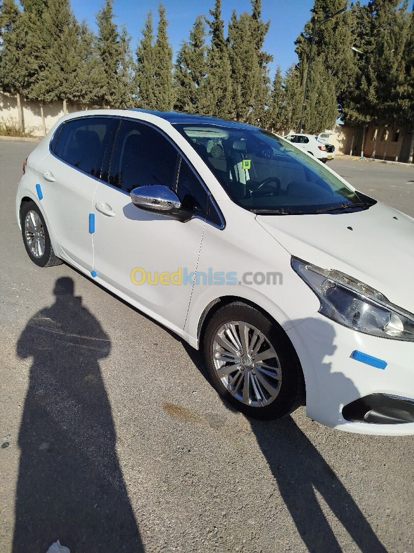 Peugeot 208 2018 Allure Facelift