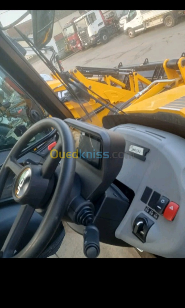 JCB JCB 2024