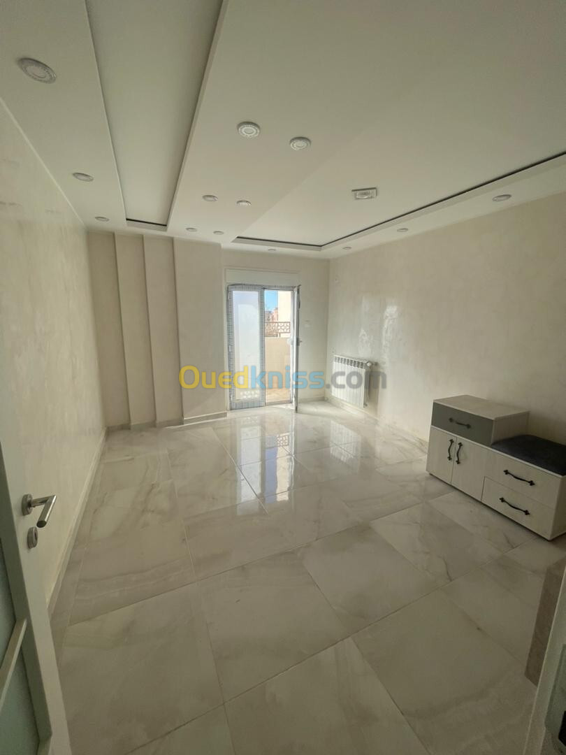 Vente Appartement F4 Alger El mouradia