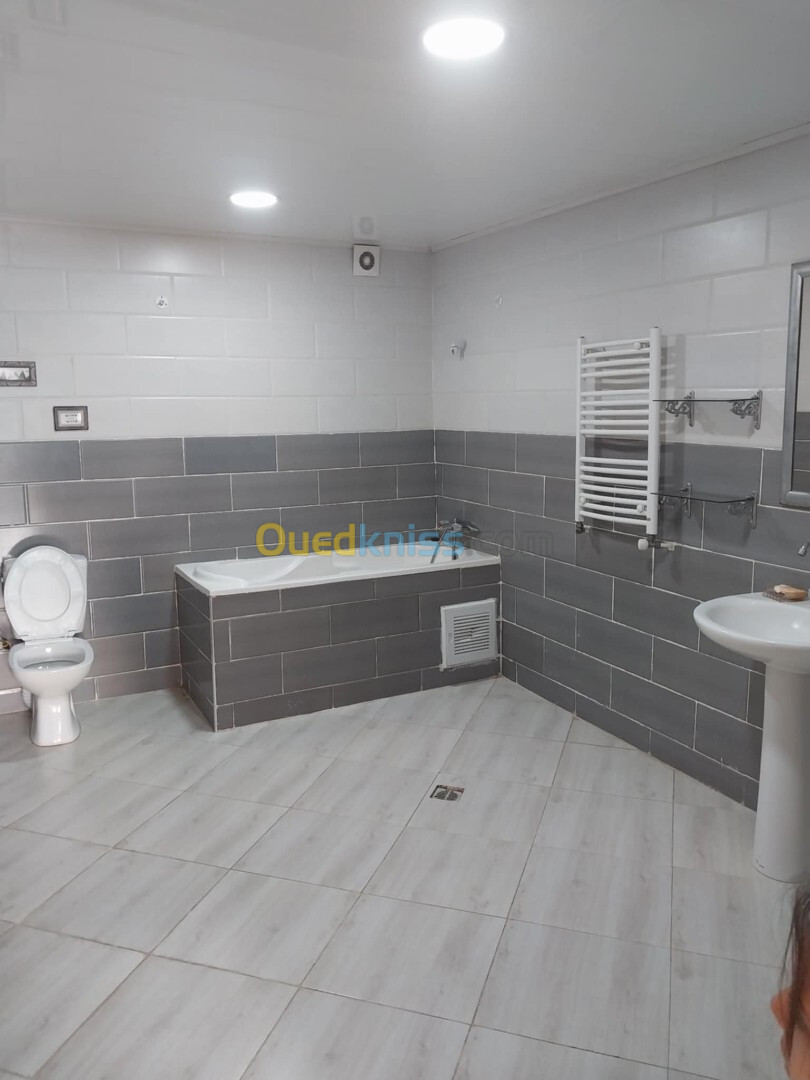 Location Appartement F4 Tipaza Bou ismail