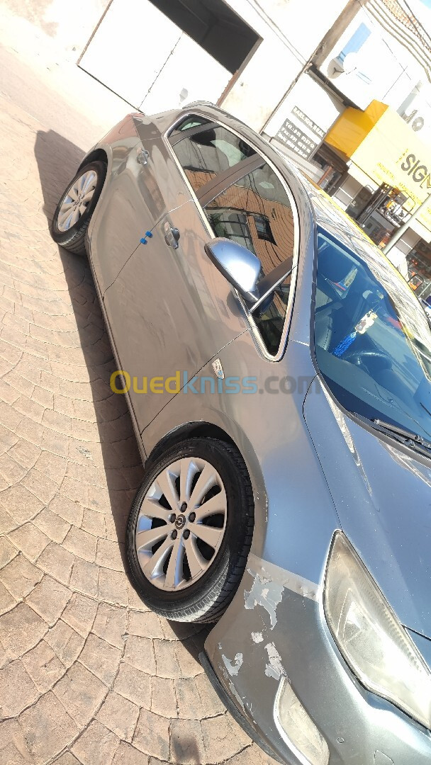 Opel Astra 2011 Astra