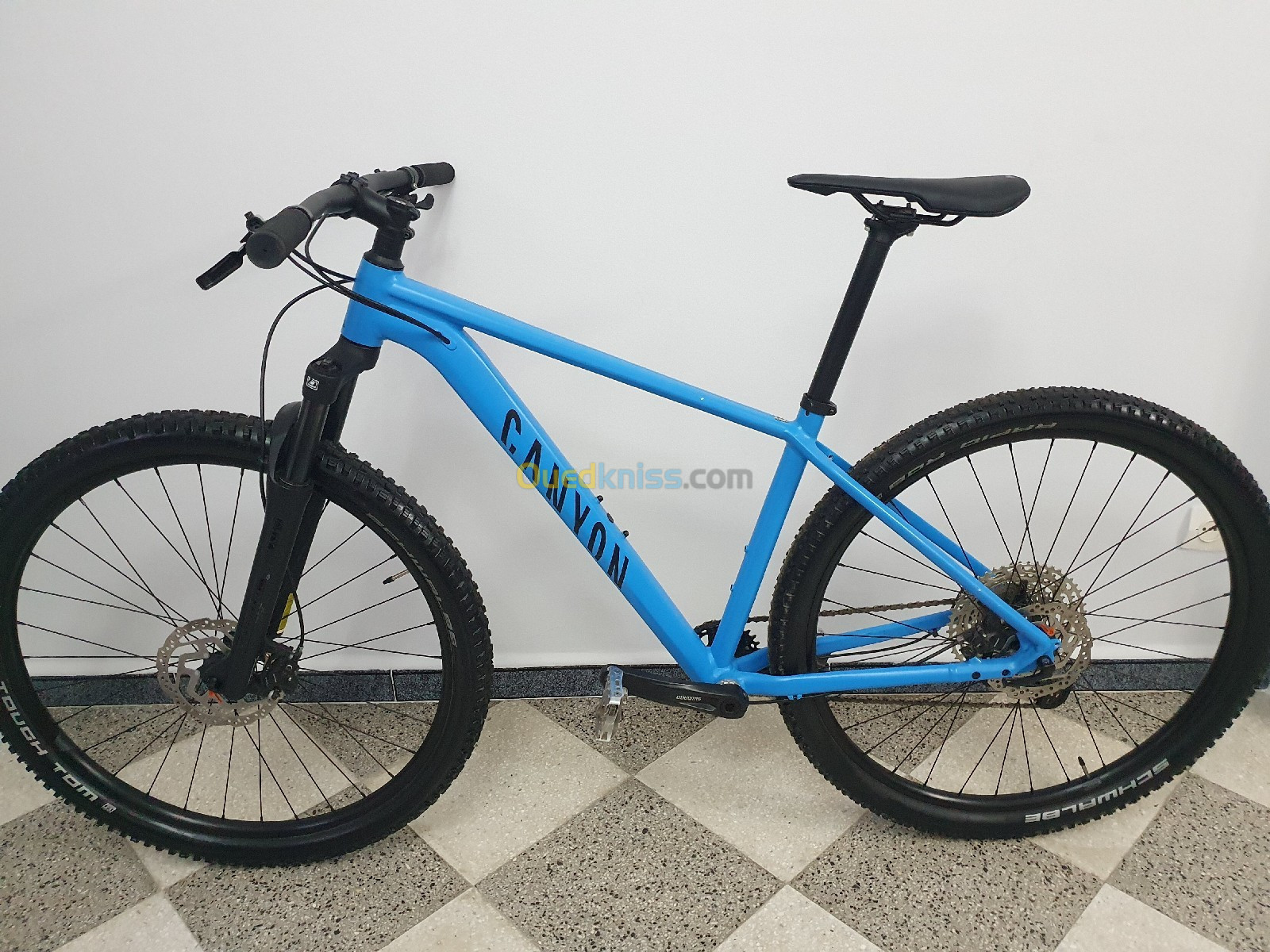 VTT CANYON 12V 29" M