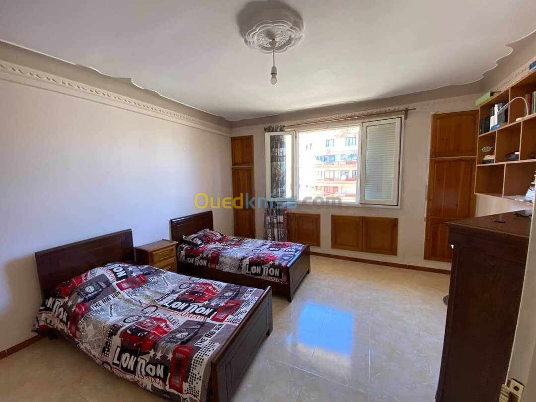 Location Appartement F4 Béjaïa Bejaia