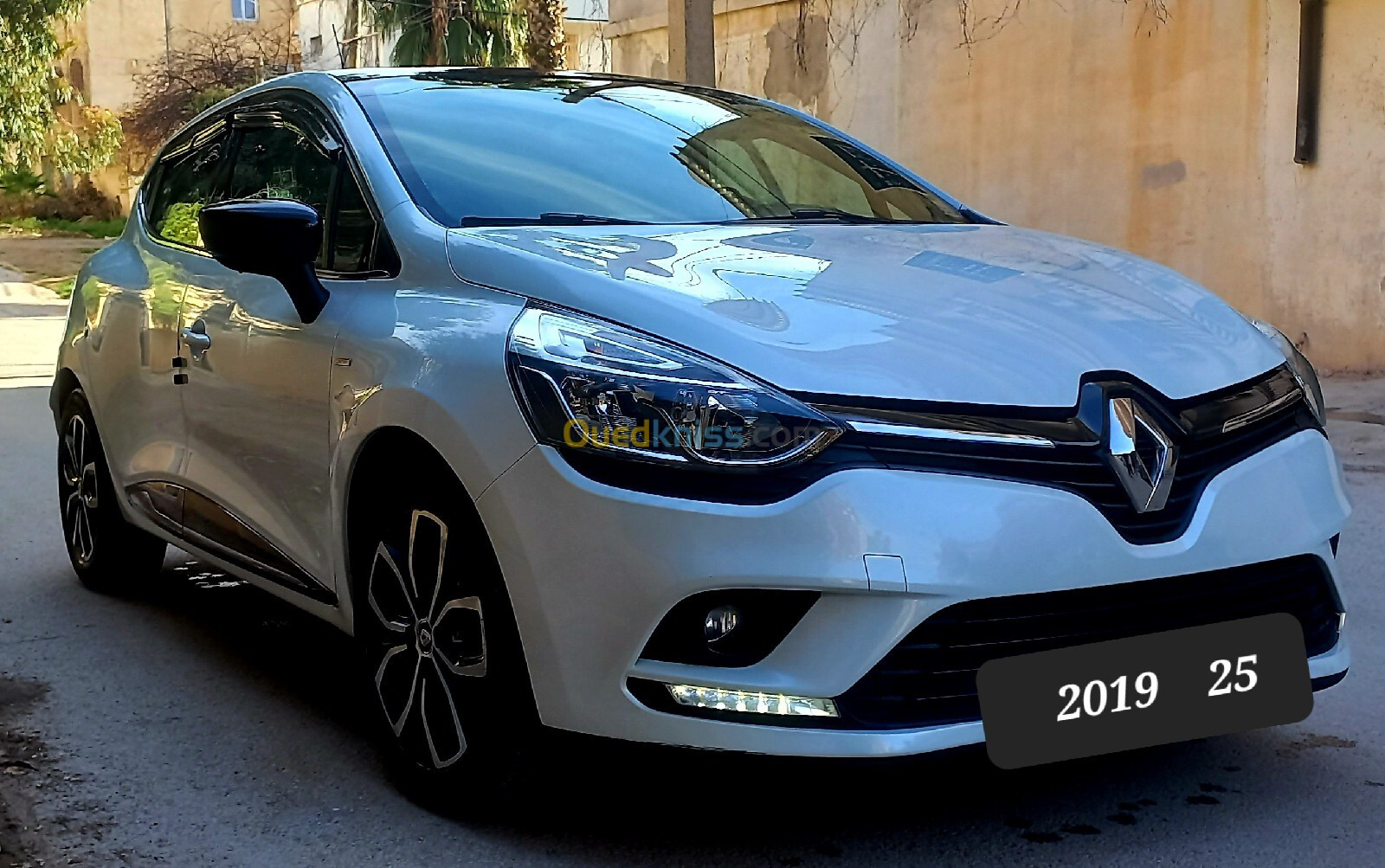 Renault Clio 4 2019 Limited 2