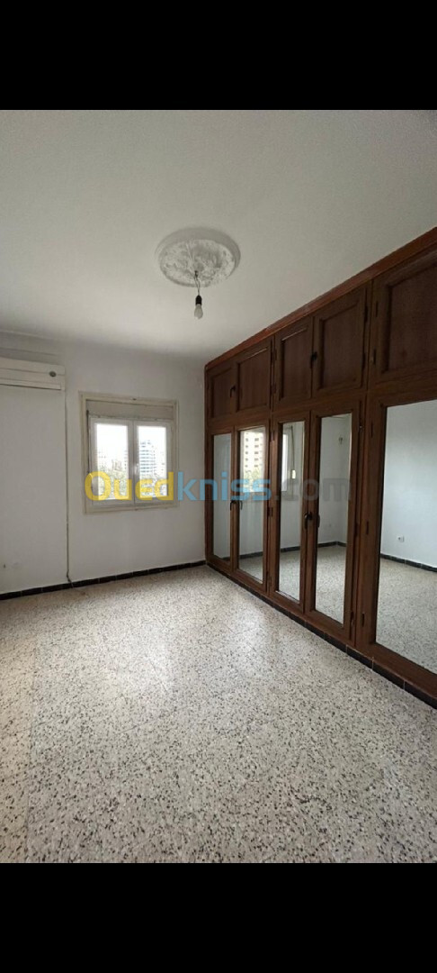 Location Appartement F4 Alger Birkhadem