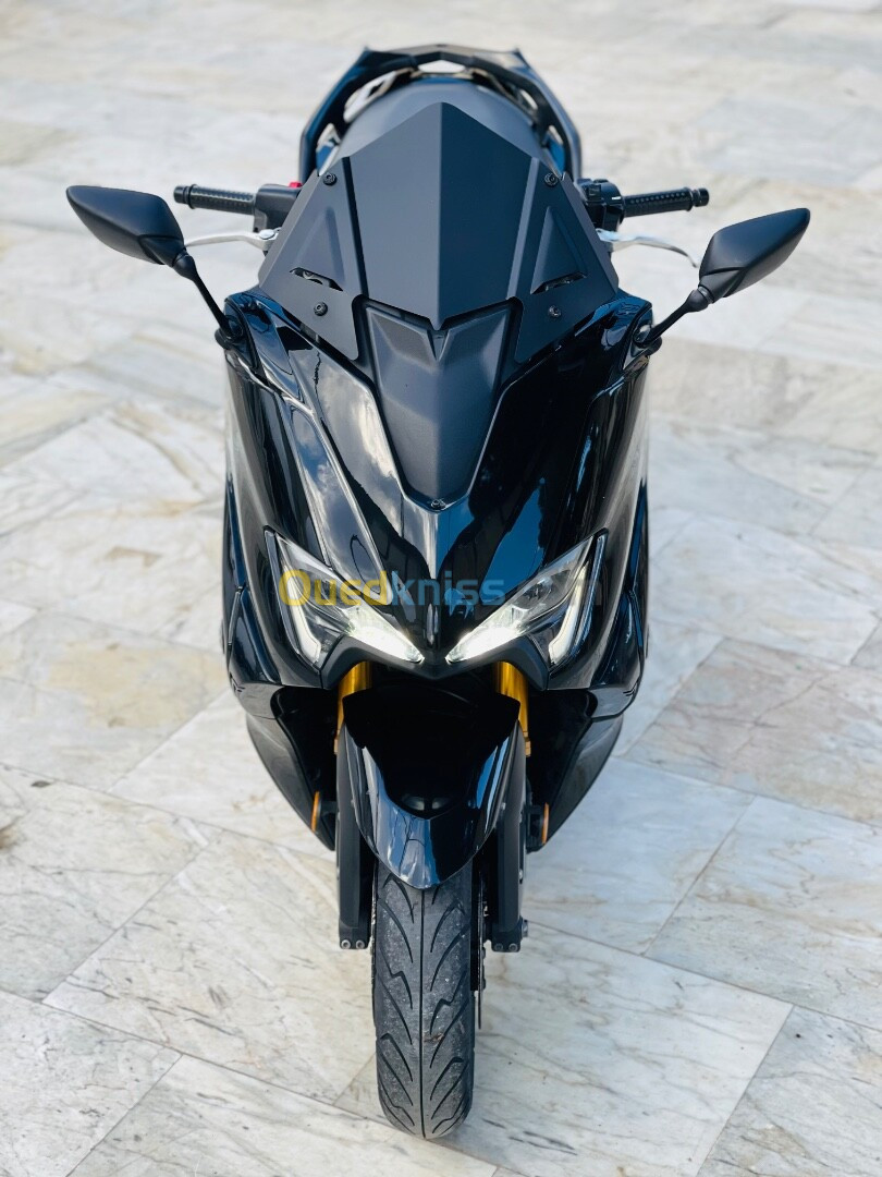 Yamaha Tmax SX 2017