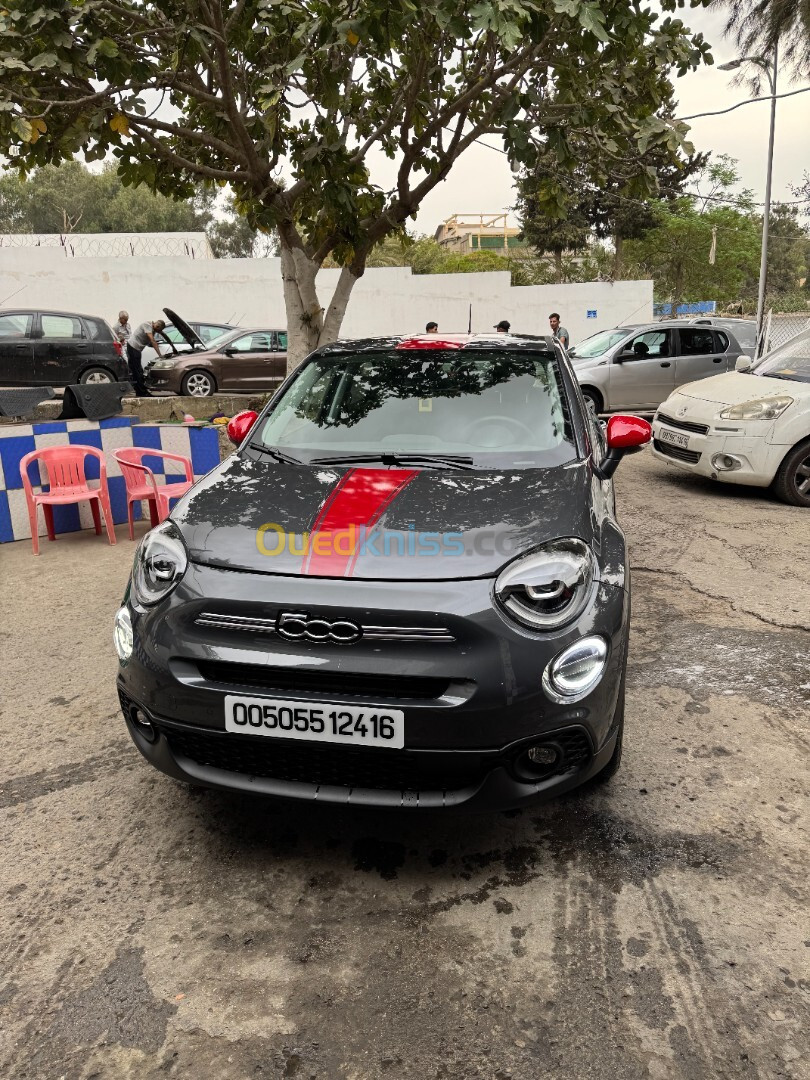 Fiat 500x 2024 club avec kit original Fiat retro rouge ferrari