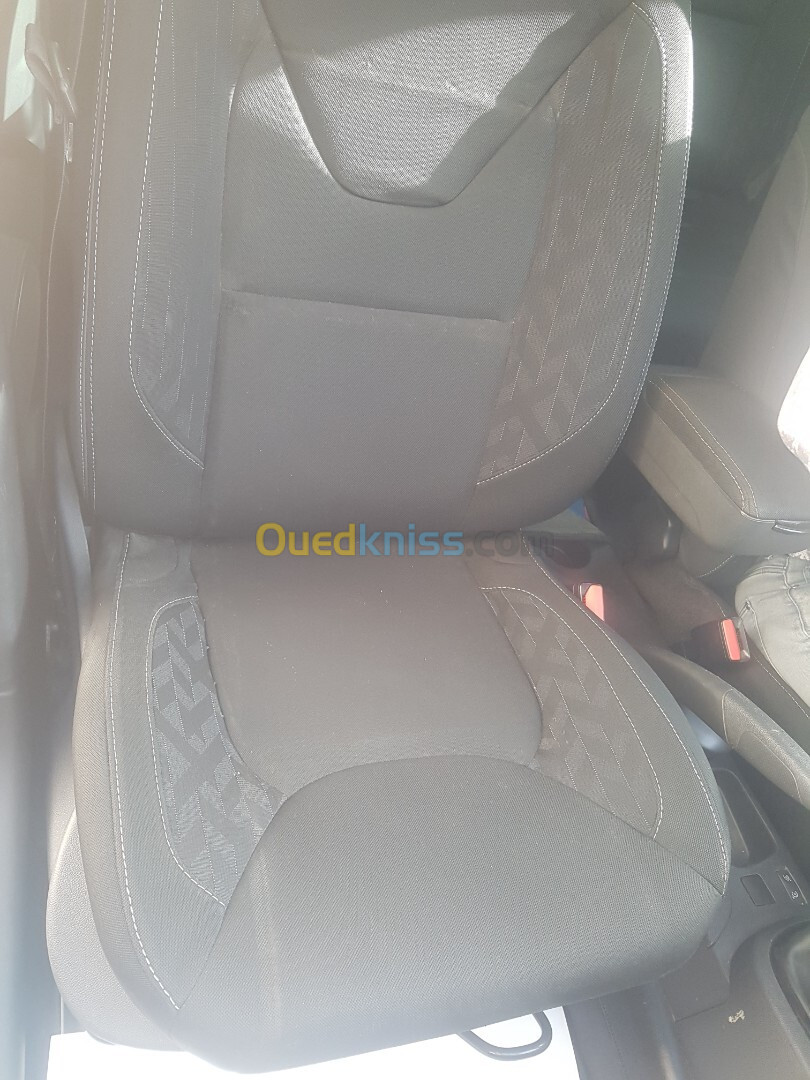 Renault Clio 4 2019 Limited 2