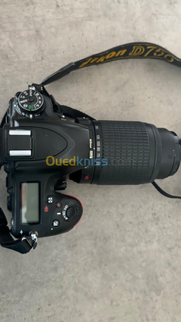 Appareil photo reflex D750