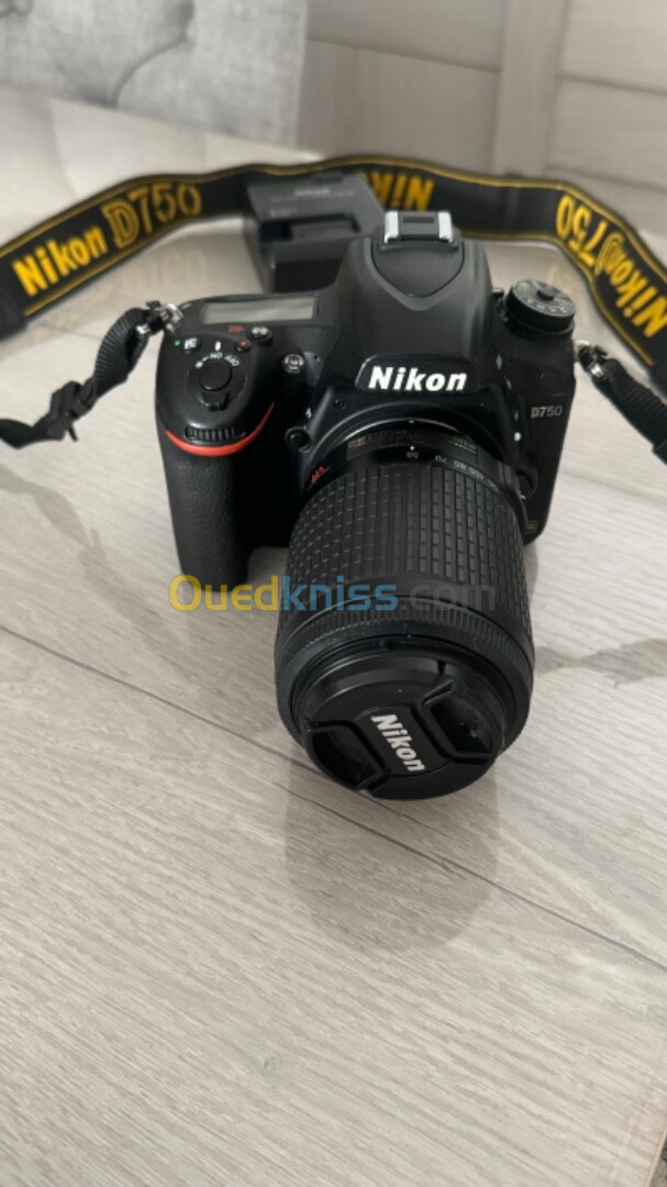 Appareil photo reflex D750