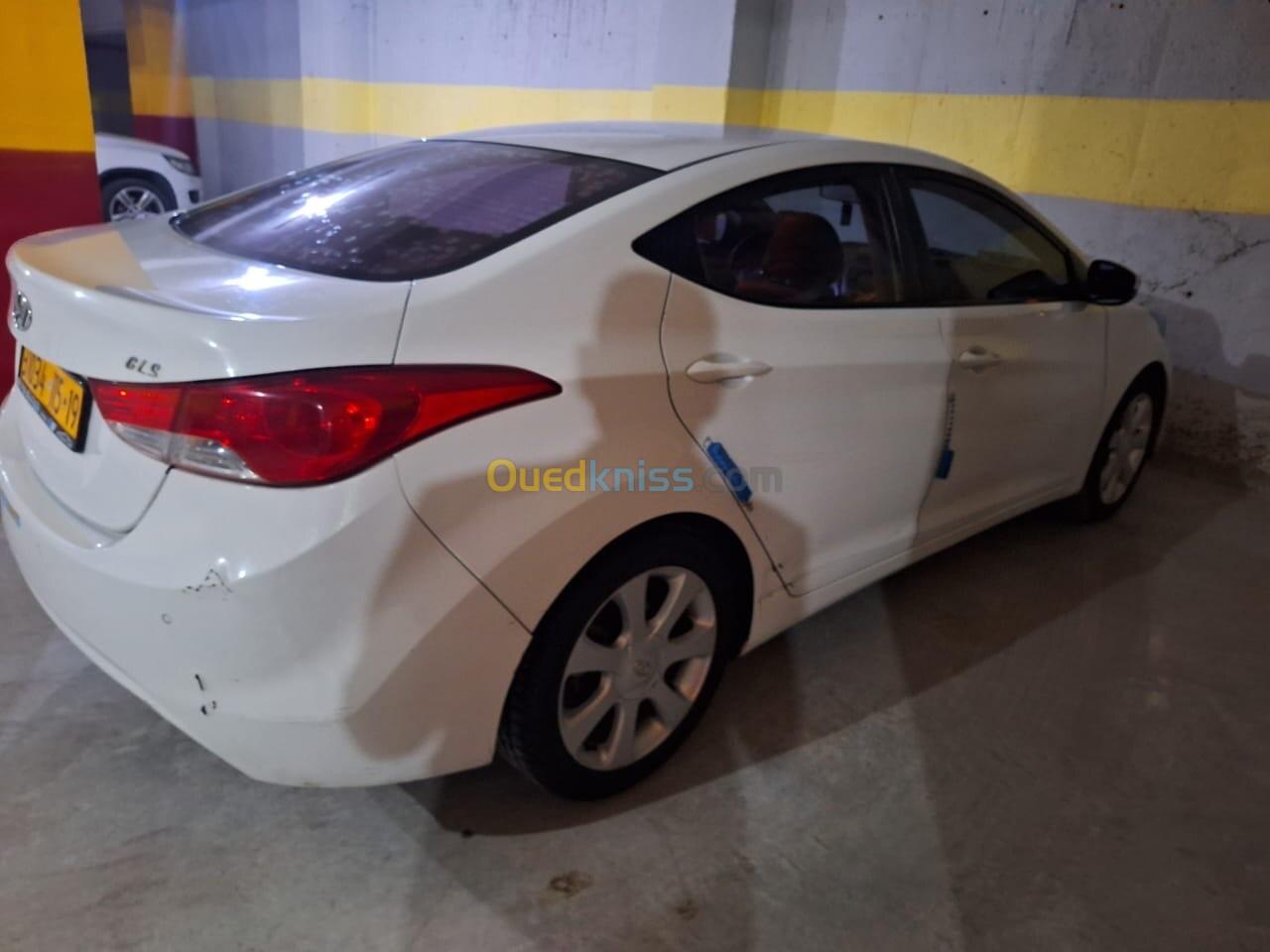 Hyundai Elantra 2015 