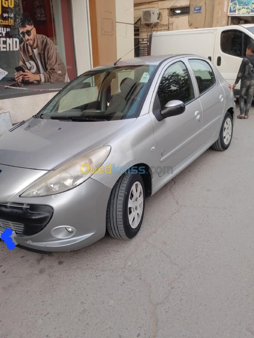 Peugeot 206 Plus 2013 generation