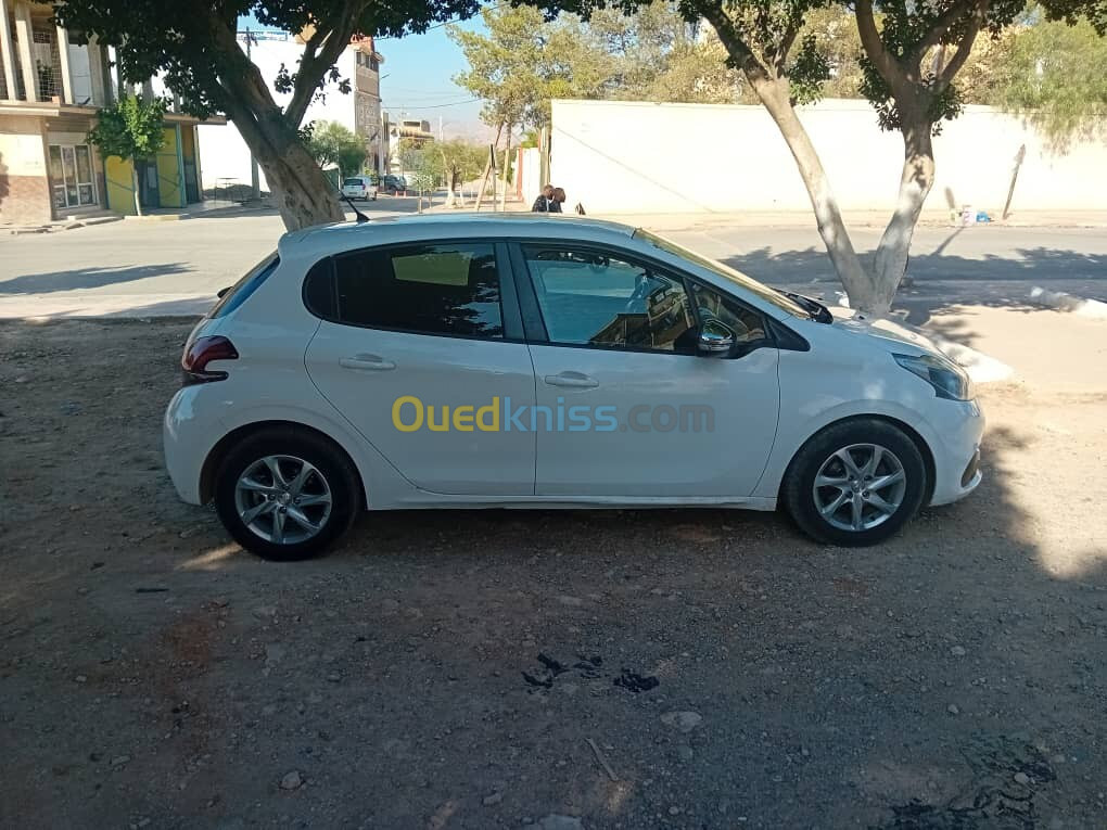 Peugeot 208 2016 Allure