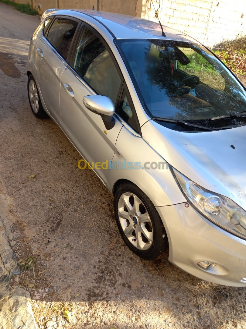 Ford Fiesta 2012 Titanium Sport pack