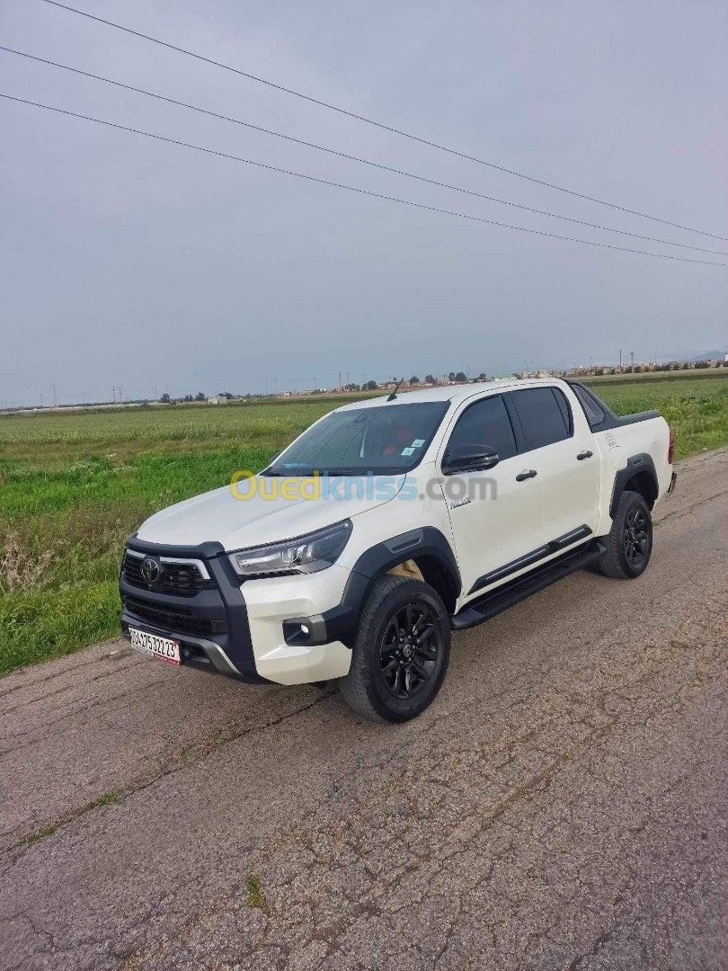 Toyota Hilux 2022 LEGEND DC 4x4 Pack Luxe