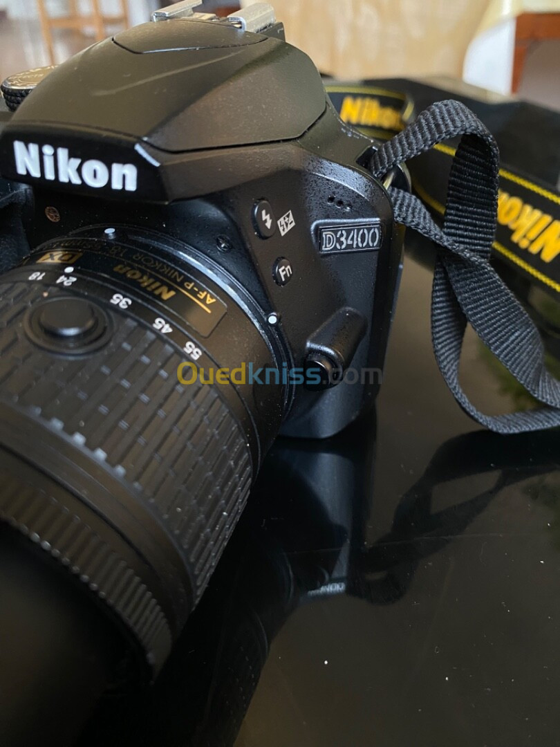 NIKON D3400 