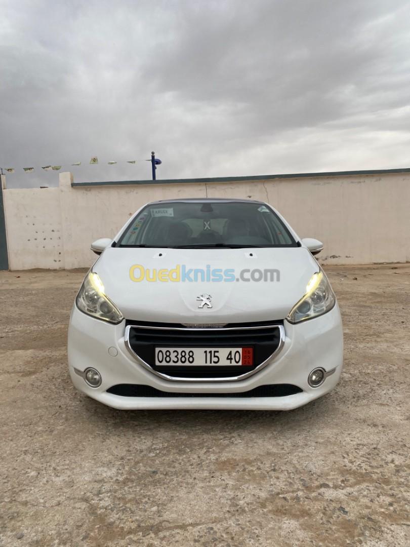 Peugeot 208 2015 Allure