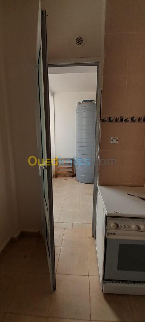 Location vacances Appartement F3 Tipaza Hadjeret ennous