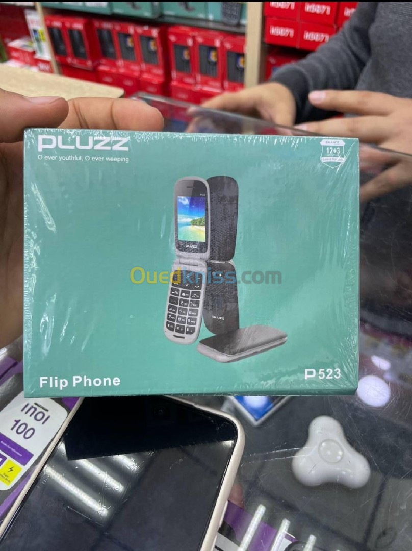 Téléphone pluzz p523 Téléphone pluzz p523