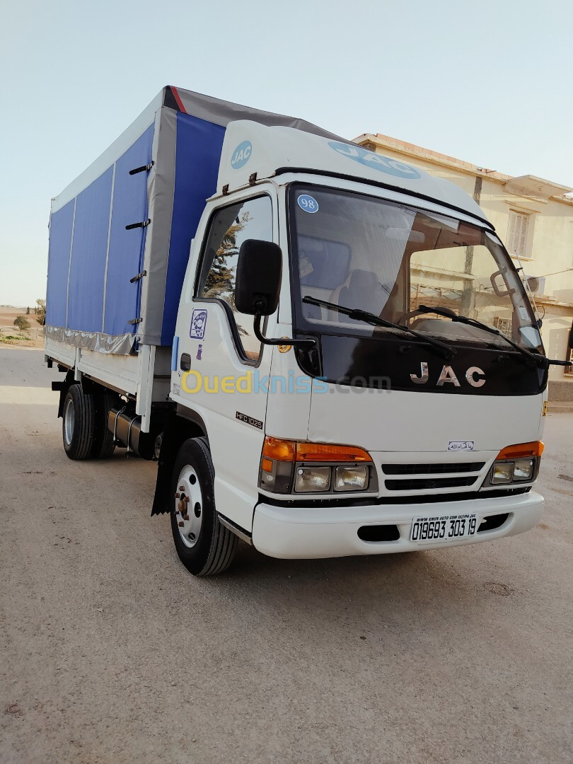 JAC 1025 2003