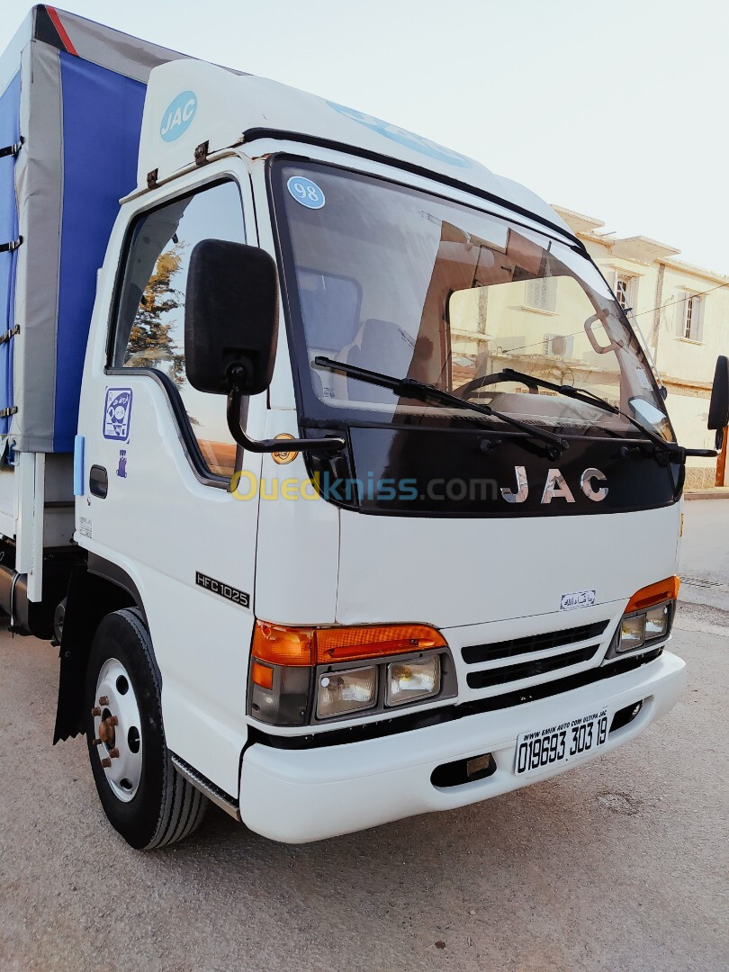 JAC 1025 2003