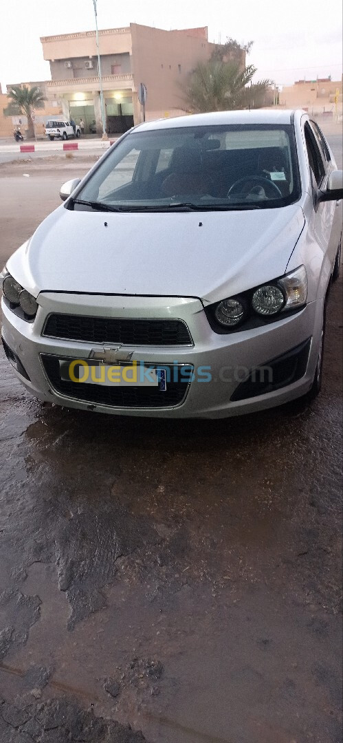 Chevrolet Sonic Hatchback 2013 LS