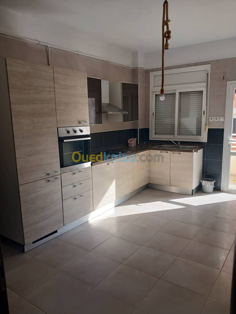 Location Appartement F5 Alger Ouled fayet