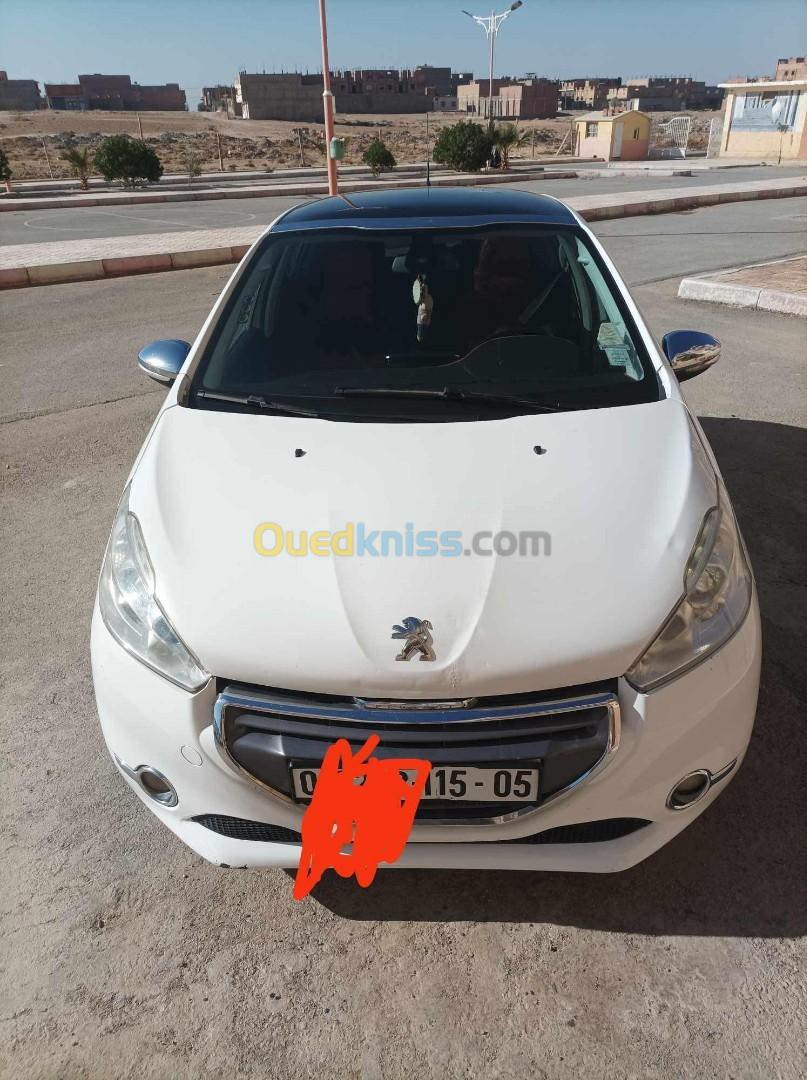 Peugeot 208 2015 Allure