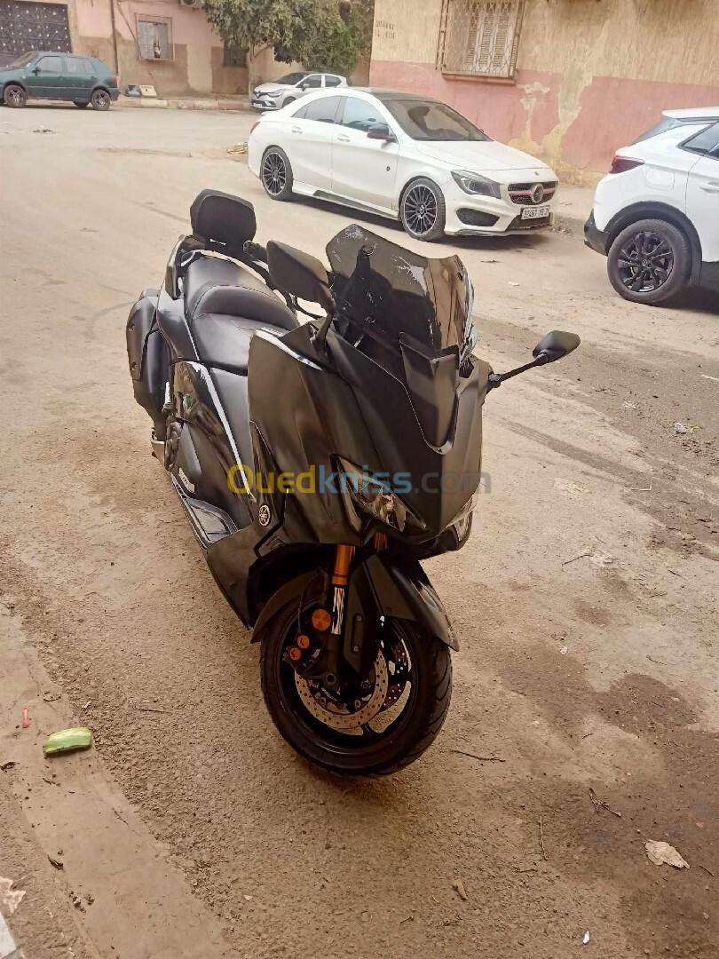 Yamaha Tmax 2019