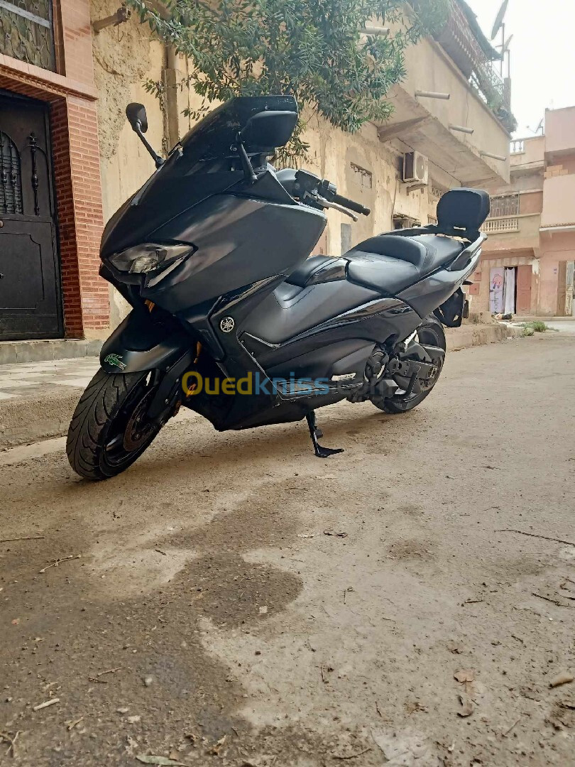 Yamaha Tmax 2019