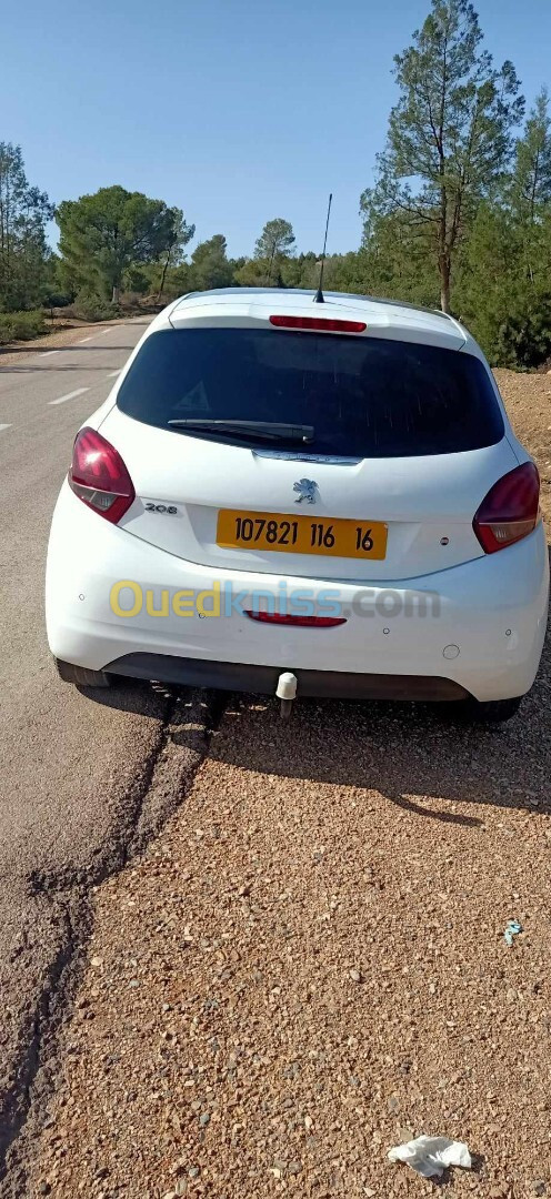 Peugeot 208 2016 208