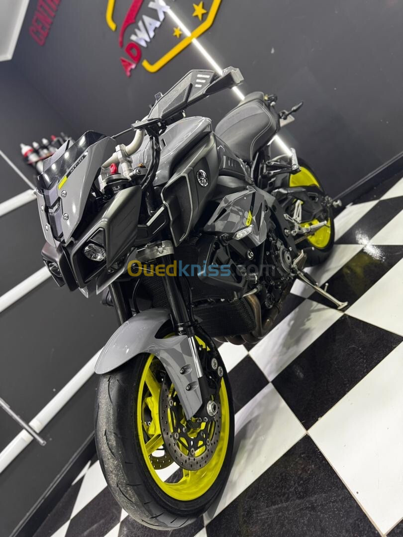 YAMAHA MT10 2023