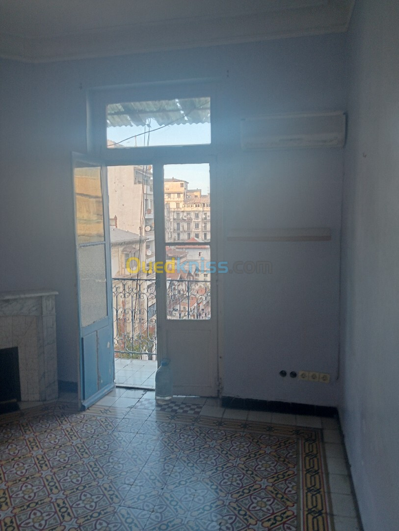 Location Appartement F4 Alger Sidi mhamed