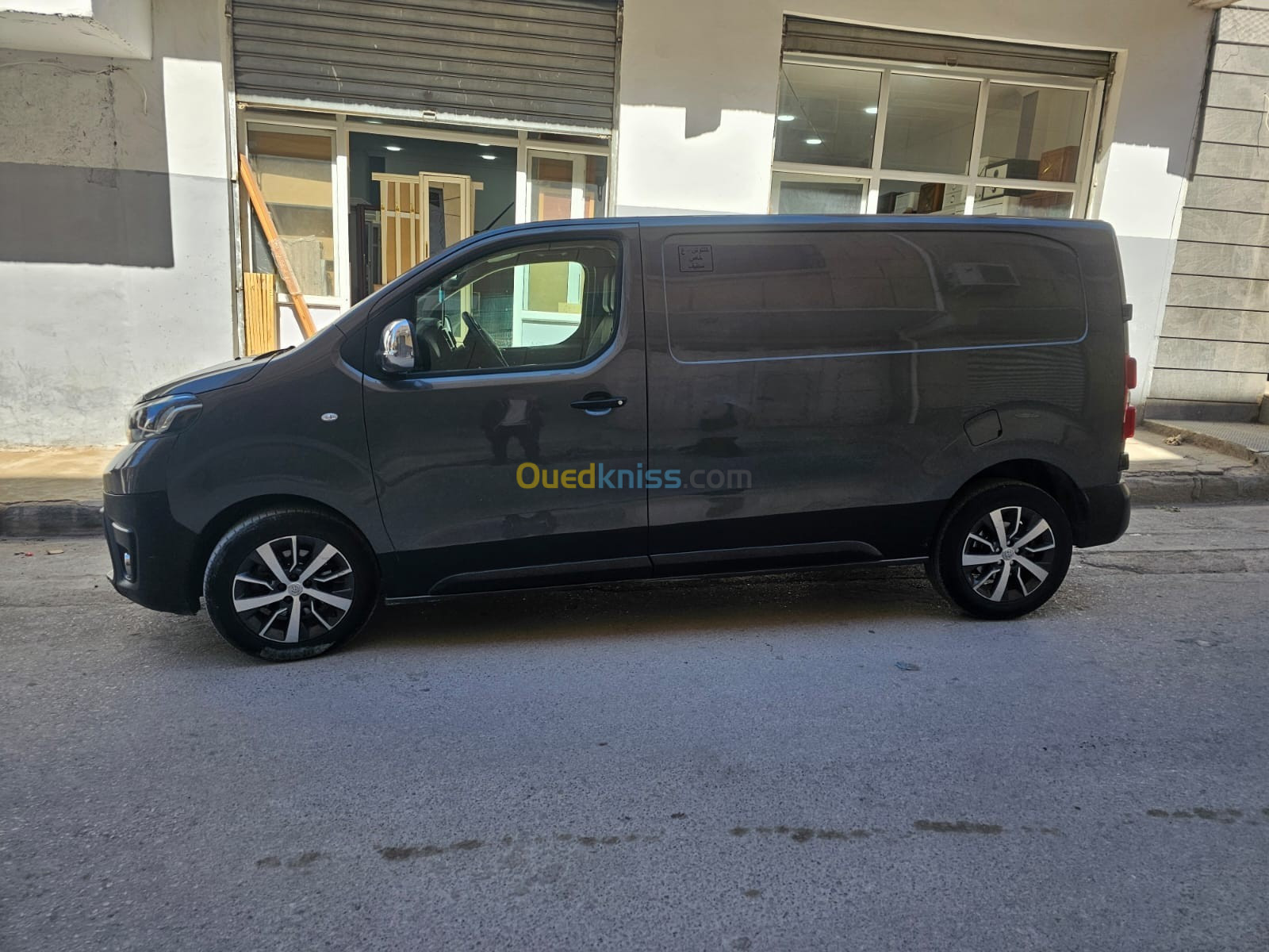 Peugeot Expert 2019 Toyota proace