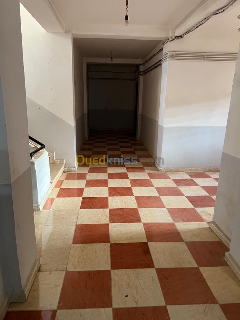 Vente Appartement F3 Relizane Oued rhiou