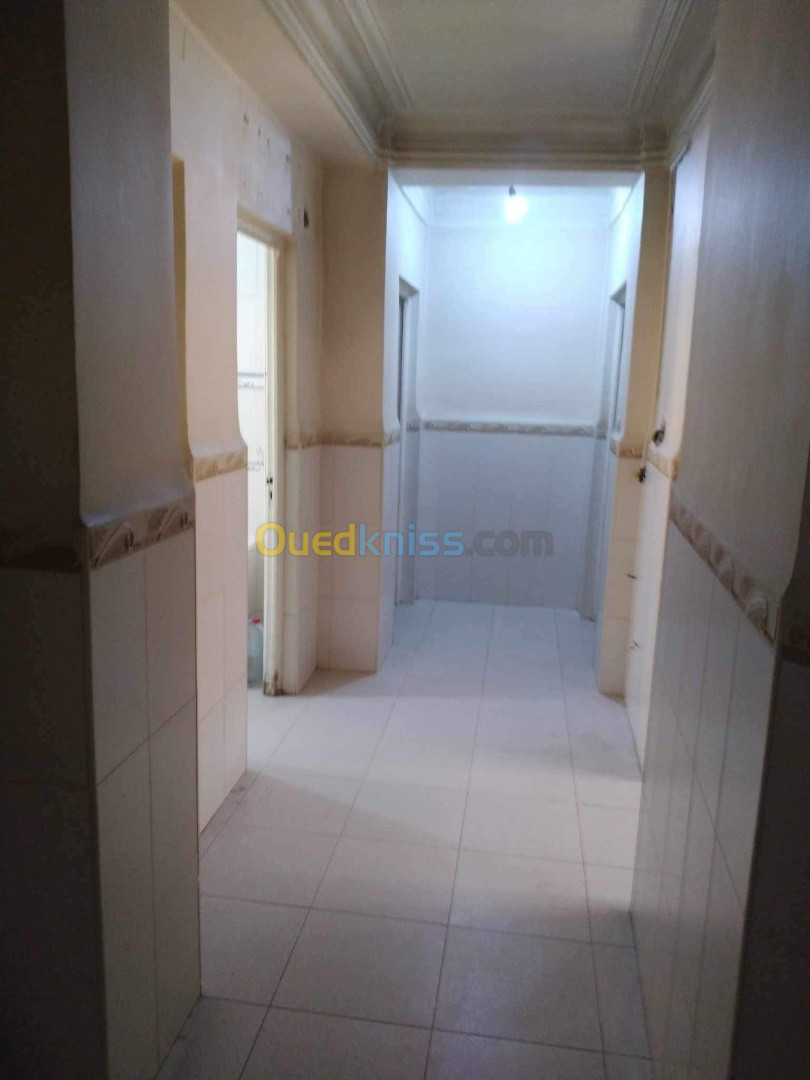 Location Appartement F3 Alger Bab ezzouar